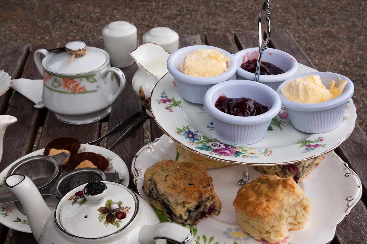 Afternoon tea, for two or for a table of eight